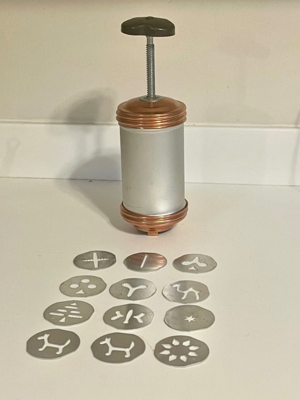 Vintage Mirro Cookie Press with 12 Discs, Copper Tone and Aluminum Cookie Maker